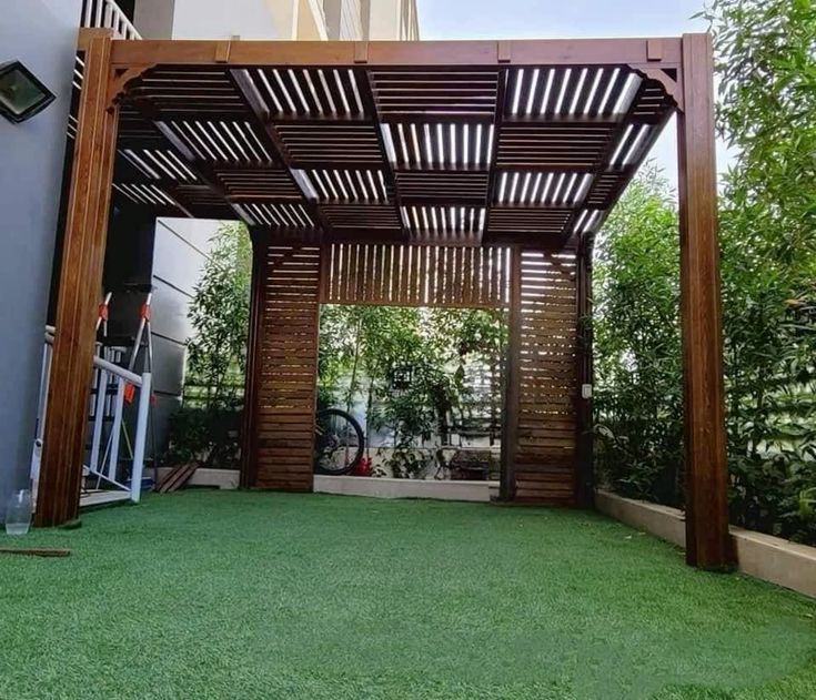 صورة توضيحية: برجولات خشبية منزلية